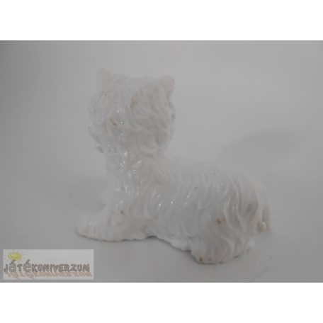 Fehér kiskutya figura 