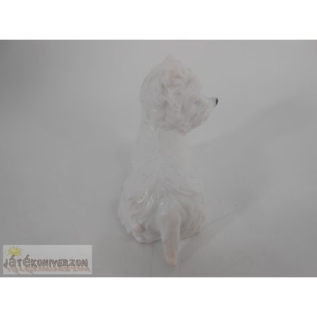 Fehér kiskutya figura 
