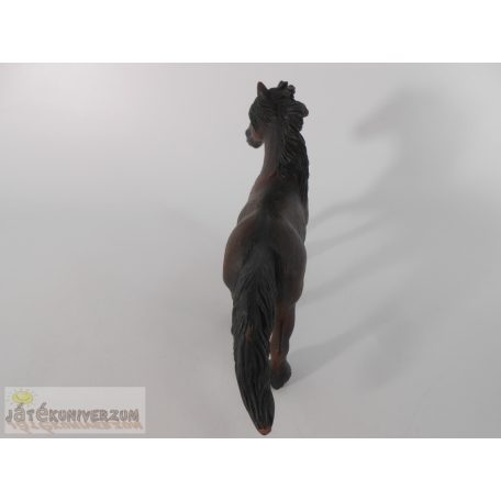 Schleich Fríz kanca ló figura