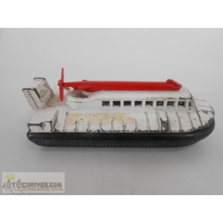 Matchbox Superfast légpárnás játékhajó