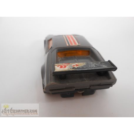 De Tomaso Pantera játékautó