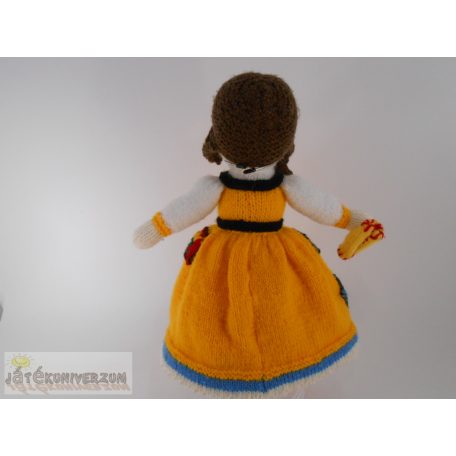 Kötött baba figura