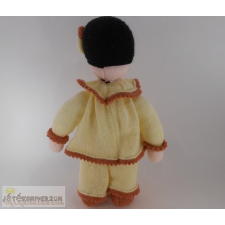 Kötött játékbaba