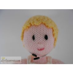 Kötött balerina baba
