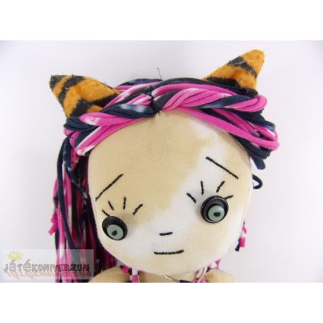 Textilből készített játékbaba