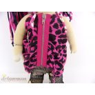 Textilből készített játékbaba