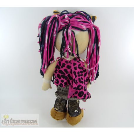 Textilből készített játékbaba