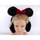 George Minnie egeres fülmelegítő