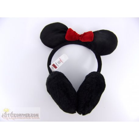 George Minnie egeres fülmelegítő