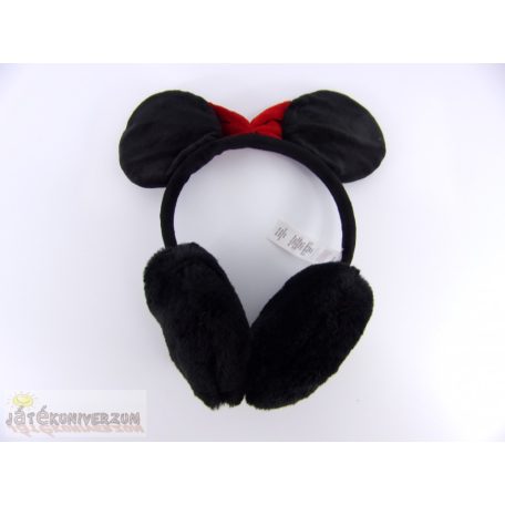 George Minnie egeres fülmelegítő