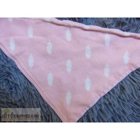 Rózsaszín falevél mintás nyálkendő