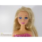 Jelőletlen márka nélküli játékbaba