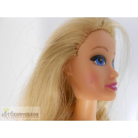 Jelőletlen márka nélküli játékbaba