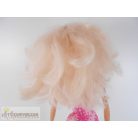 Jelőletlen márka nélküli játékbaba