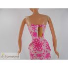 Jelőletlen márka nélküli játékbaba