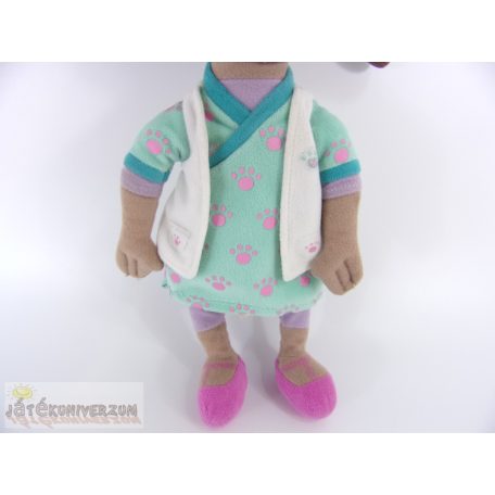 Disney Dr Plüssi plüss játékbaba