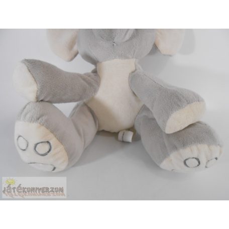 Elefánt plüss figura