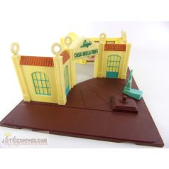   Mattel Verdák Luigi's Casa Della Tires Quality Service városrész jártékelem