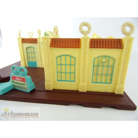 Mattel Verdák Luigi's Casa Della Tires Quality Service városrész jártékelem