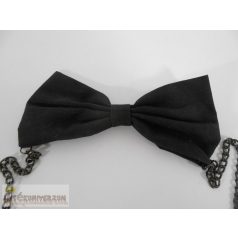   Fekete színű fém lánccal ellátott csokornyakkendő nyaklánc