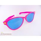 Óriás játék szeműveg