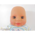 Kicsi méretű játékbaba