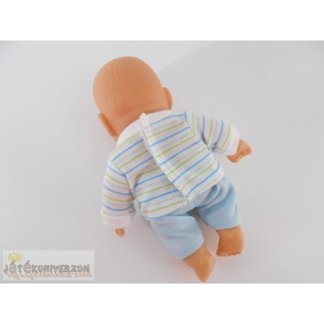 Kicsi méretű játékbaba