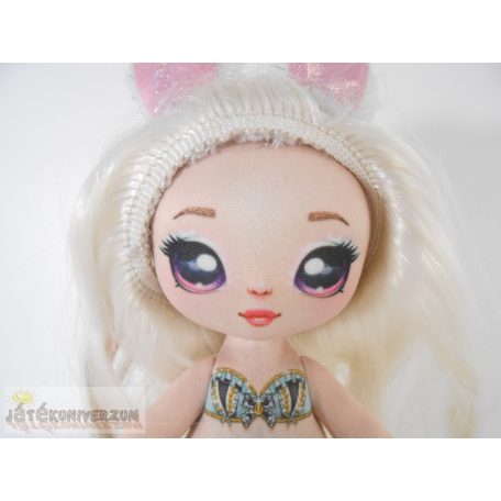 Na Na Na játékbaba