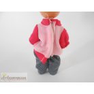 Kicsi méretű játékbaba