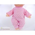 Kicsi méretű játékbaba