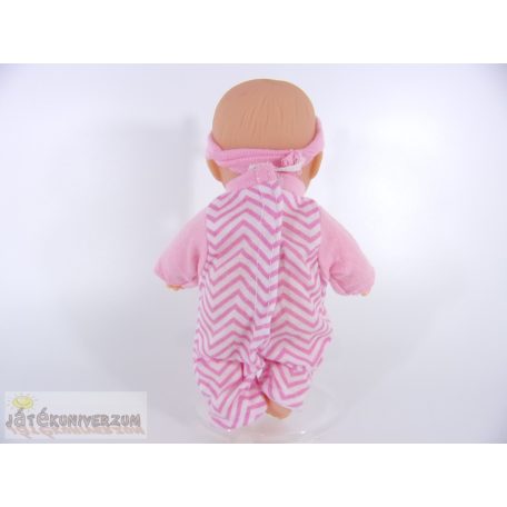 Kicsi méretű játékbaba