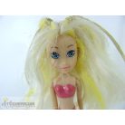 Szőke kicsi méretű játékbaba