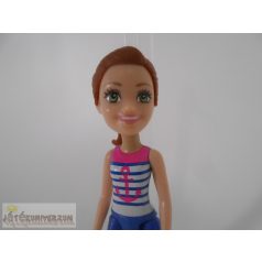   Barbie on the Go barna hajú tengerész mini Barbie játékbabab figura