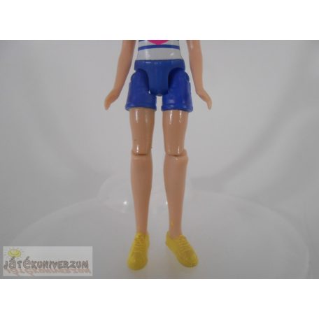 Barbie on the Go barna hajú tengerész mini Barbie játékbabab figura