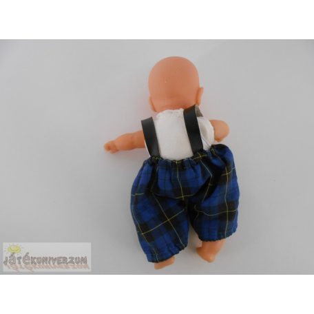 Kicsi méretű játékbaba