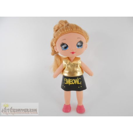  Kicsi méretű játékbaba