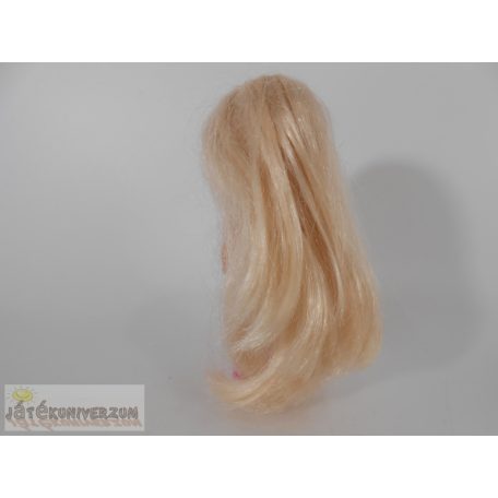  Kicsi méretű játékbaba