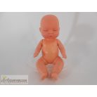 Kicsi méretű játékbaba