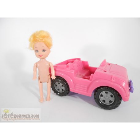 Játékbaba autóval