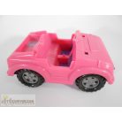 Játékbaba autóval