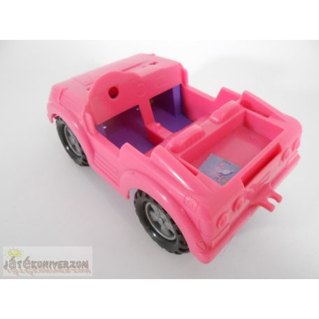 Játékbaba autóval