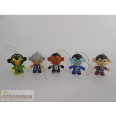 Kinder Surprise Marvel DC hősöket ábrázoló figuracsomag