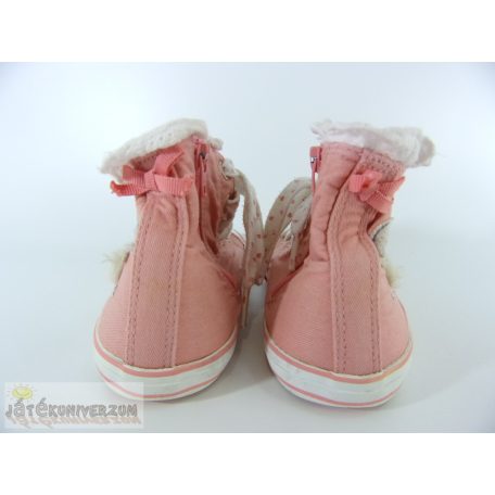 Next nyuszis cipő Epres nyuszis koll 29-30 méretben (UK11)