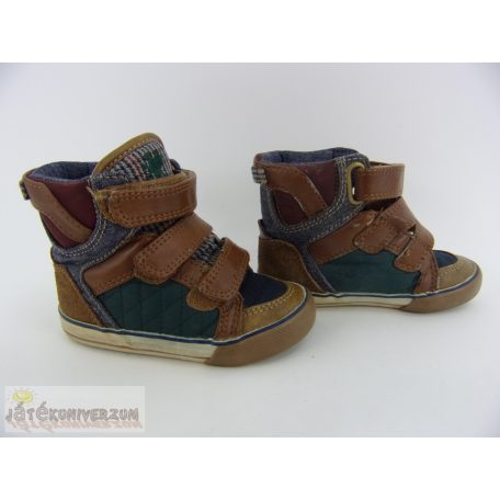 Next magasszárú cipő 22-es méretben (UK5)