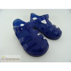 Műanyag szandál 20-20.5-ös méretben (UK4)