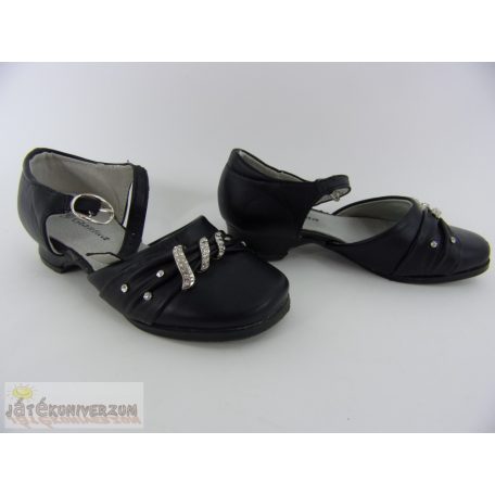 Alkalmi cipő 26-os méretben