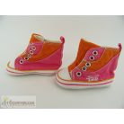 Baba cipő 19-es méretben