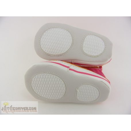 Baba cipő 19-es méretben