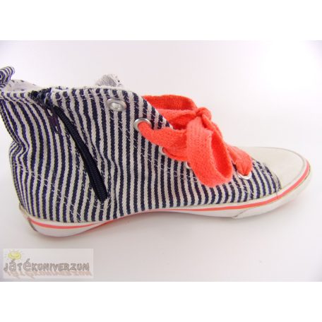 Next cipő dorkó 31-es méretben (UK12)