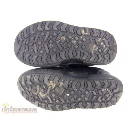 Valódi bőrcipő 24-25-ös méretben